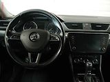 Škoda Superb (2018) 2.0 TDi 4x4, DSG, navi, bixen - náhled 11