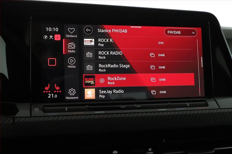 Volkswagen Golf (2022) R-Line 2.0 TDI, Kůže, Navi - fotka 16 z 22