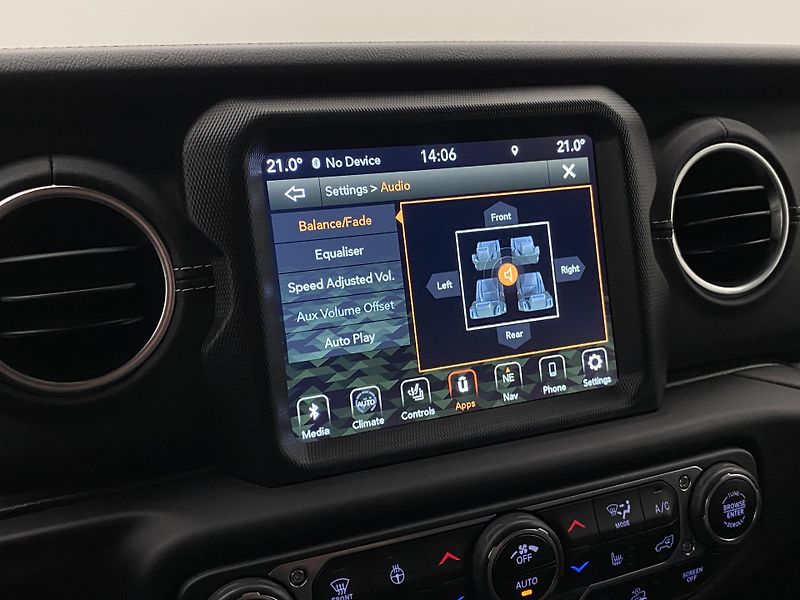 Jeep Wrangler UNLIMITED PHEV 4xE CZ 1.maj - fotka 52 z 61