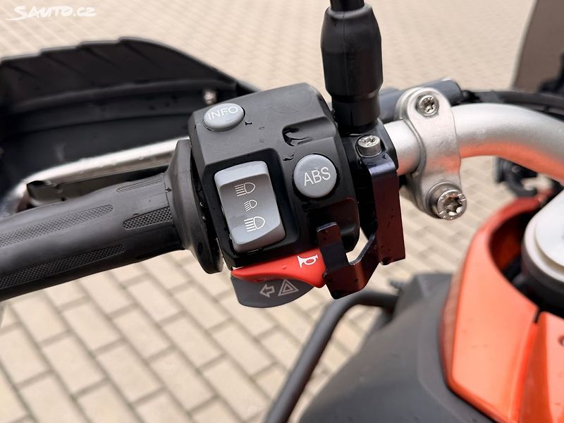 BMW (2011) F 800 GS, 63kw, servisováno - fotka 10 z 18