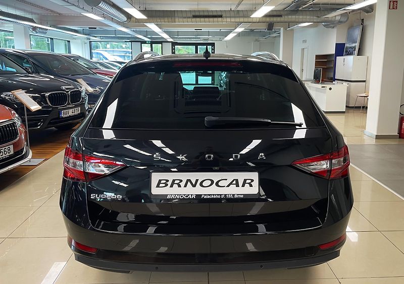 Škoda Superb 2.0 TDI, 110 KW, STYLE, DSG - fotka 5 z 31