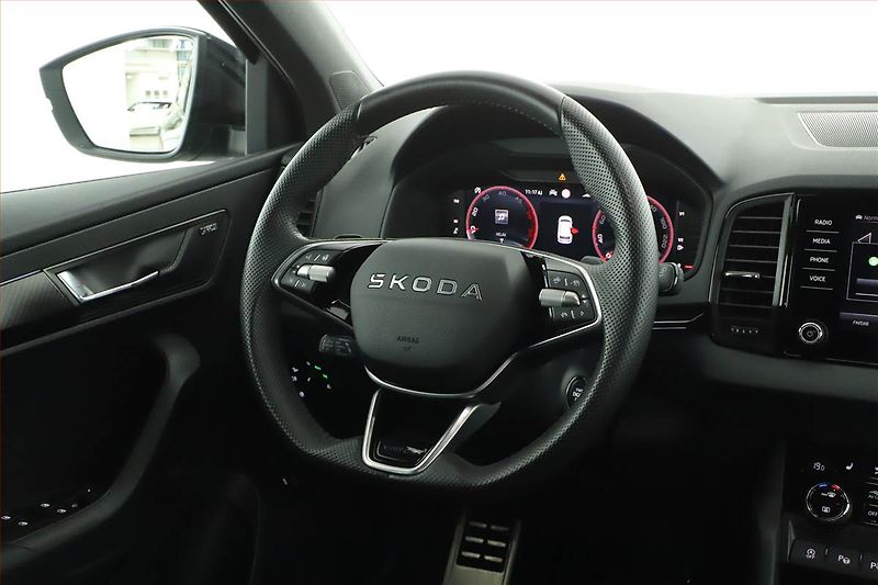 Škoda Karoq (2025) 2.0 TDI, SPORTLINE, KEYLESS - fotka 8 z 19