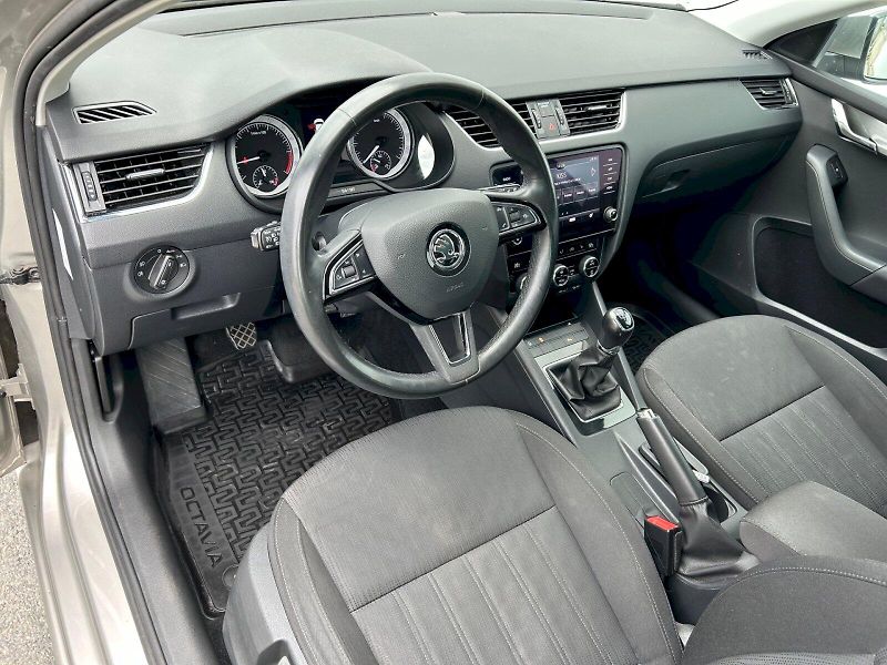Škoda Octavia (2017) Style PLUS 1.6 TDI 85 kW - fotka 15 z 30