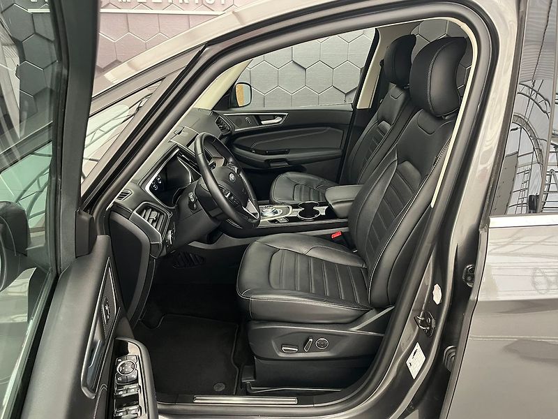 Ford Galaxy 2.5 HEV VIGNALE LED 7míst - fotka 26 z 77