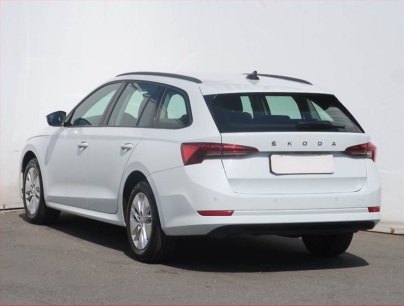 Škoda Octavia (2020) Ambition Plus 2.0 TDI - fotka 4 z 21