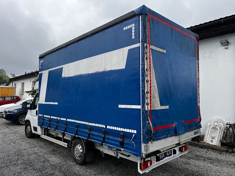 Peugeot Boxer (2021) 2.2 HDi Plachta, Spaní , DPH - fotka 4 z 13