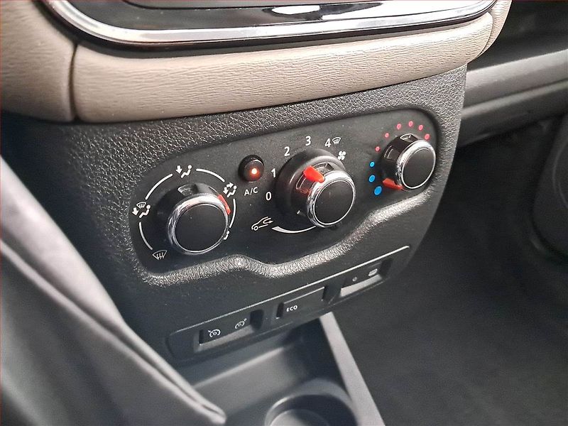 Dacia Lodgy (2015) 1.2 TCe, 7 míst, Serv.kniha - fotka 13 z 16