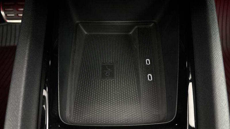 Škoda Octavia 2.0 TDI DSG 4x4 RS Combi - fotka 26 z 32