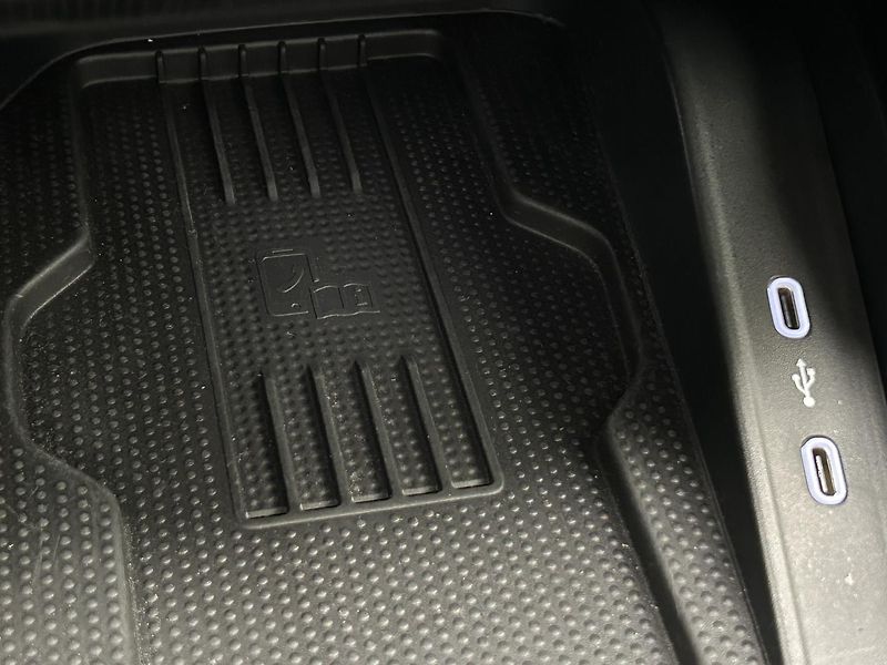 Škoda Scala 1.0 TSI Top selection - fotka 25 z 28