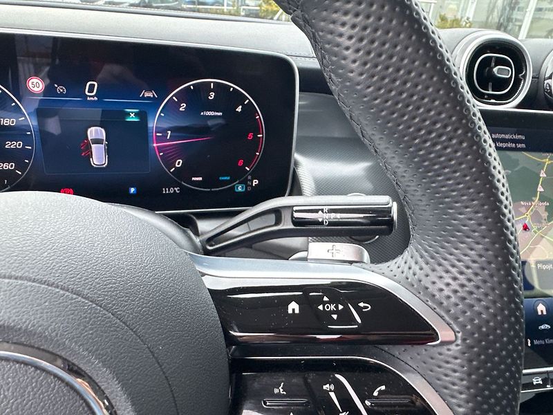 Mercedes-Benz GLC AMG paket 220d 4MATIC - fotka 19 z 21