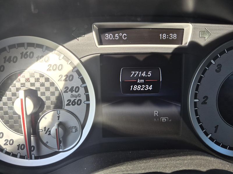Mercedes-Benz Třídy A (2015) A220 CD 4MATIC - fotka 17 z 18