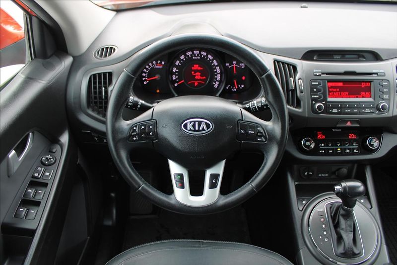 Kia Sportage 2,0 CVVT  ČR,4x4,AUTOMAT - fotka 10 z 31