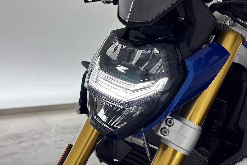 BMW F 900 R A2 - fotka 7 z 14