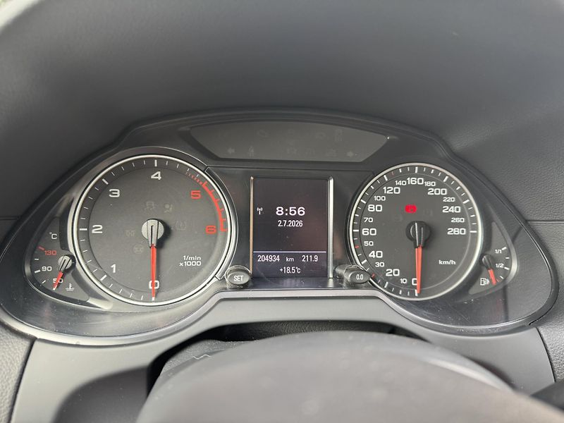 Audi Q5 (2009) - fotka 5 z 7