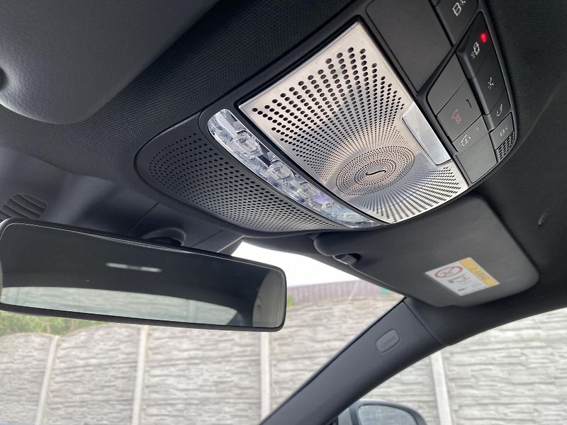 Mercedes-Benz Třídy C C 400 COUPE 4MATIC 51.000KM - fotka 149 z 149