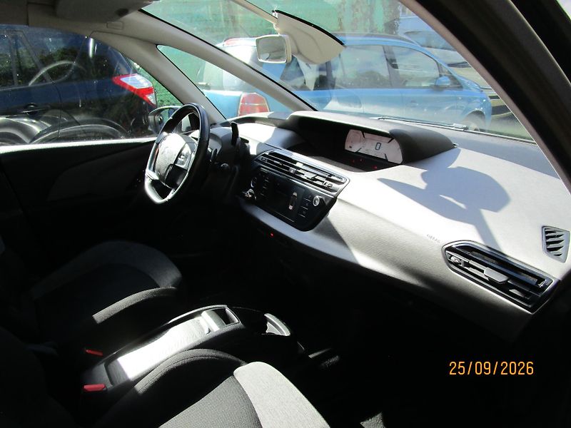 Citroën Grand C4 SpaceTourer (2020) 1,5 HDi 7 míst - fotka 4 z 32