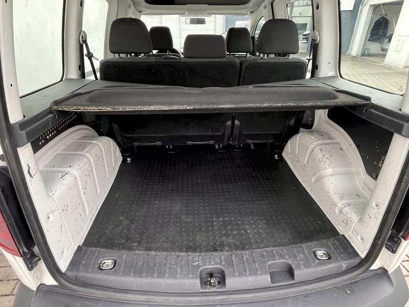 Volkswagen Caddy (2017) Kombi 1,4TGi 81kW 6man - fotka 13 z 20