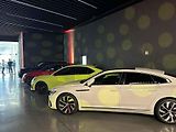 Nedaleko Poděbrad začíná fungovat největší autosalon ojetých aut v Evropě