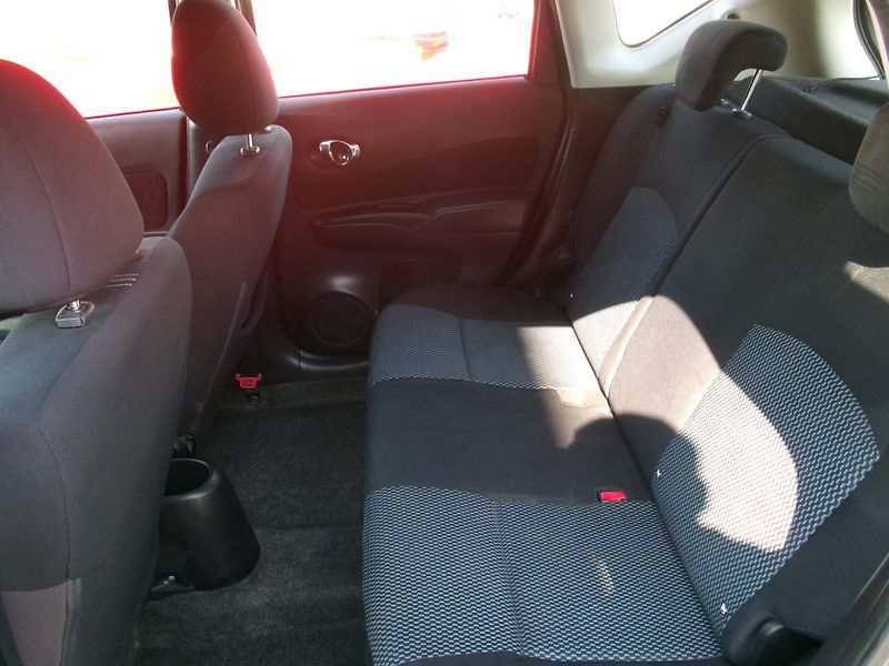 Nissan Note (2013) 1.2i AC BT HF ALU TEMP - fotka 12 z 28