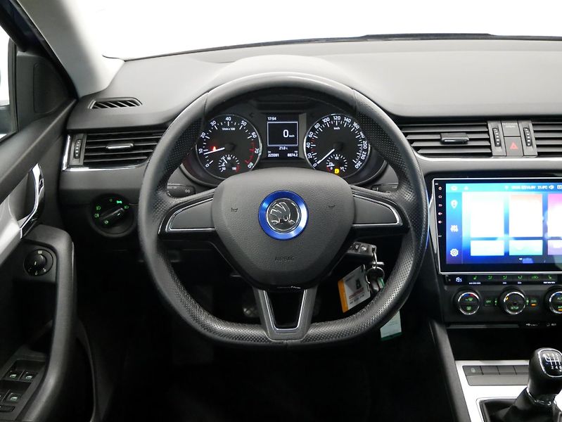 Škoda Octavia - fotka 14 z 20