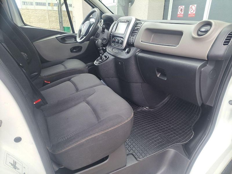 Renault Trafic (2018) 1.6 DCI L2H1 Comfort, ZÁRUKA - fotka 21 z 29