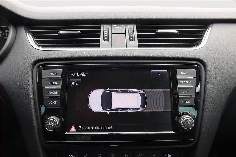Škoda Octavia (2013) Elegance 1.8 TSI, Automat - fotka 19 z 19