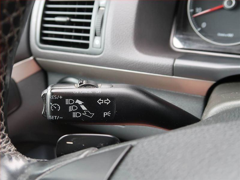 Volkswagen Touran (2010) 1.4 TSI, Automat, 7 míst - fotka 17 z 20