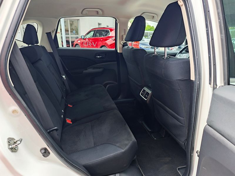 Honda CR-V (2016) 2.0 i-VTEC Elegance REZERVACE - fotka 12 z 41