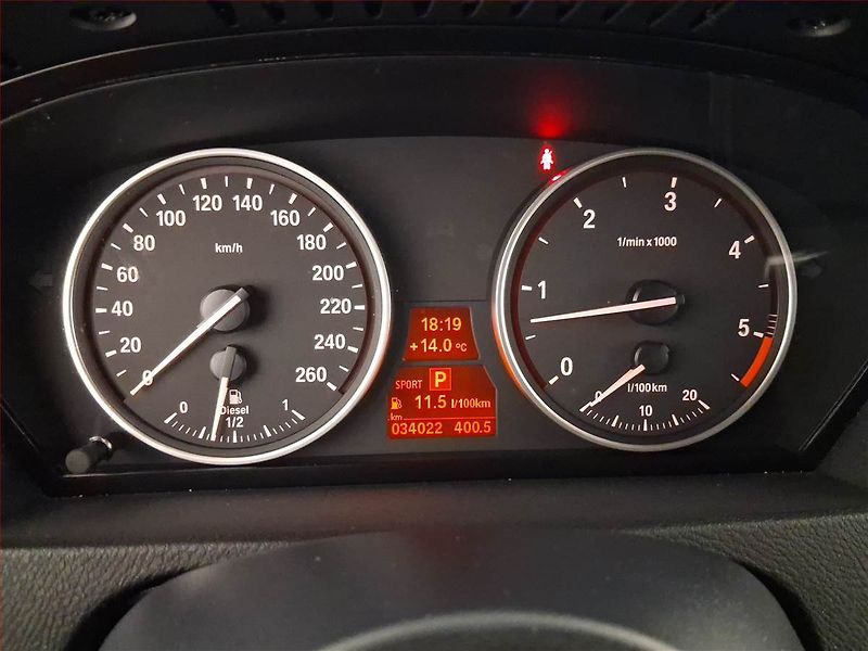 BMW X5 (2009) xDrive35d - fotka 11 z 23