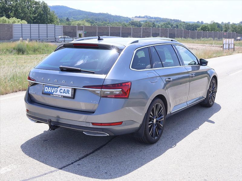 Škoda Superb 2,0 TDI 147kW CZ 4x4 L&K DSG D - fotka 9 z 35