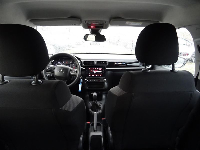 Citroën C3 1,2 PureTech 61 kW - fotka 16 z 28