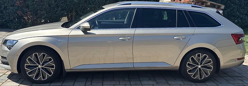 Škoda Superb (2022) Combi L&K DSG 4x4 2,0TDi 147kW - fotka 6 z 24