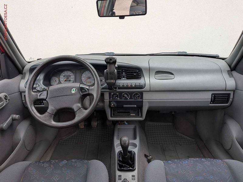 Škoda Felicia (1999) 1.3i, 2.maj,ČR, GLX, šíbr - fotka 8 z 13