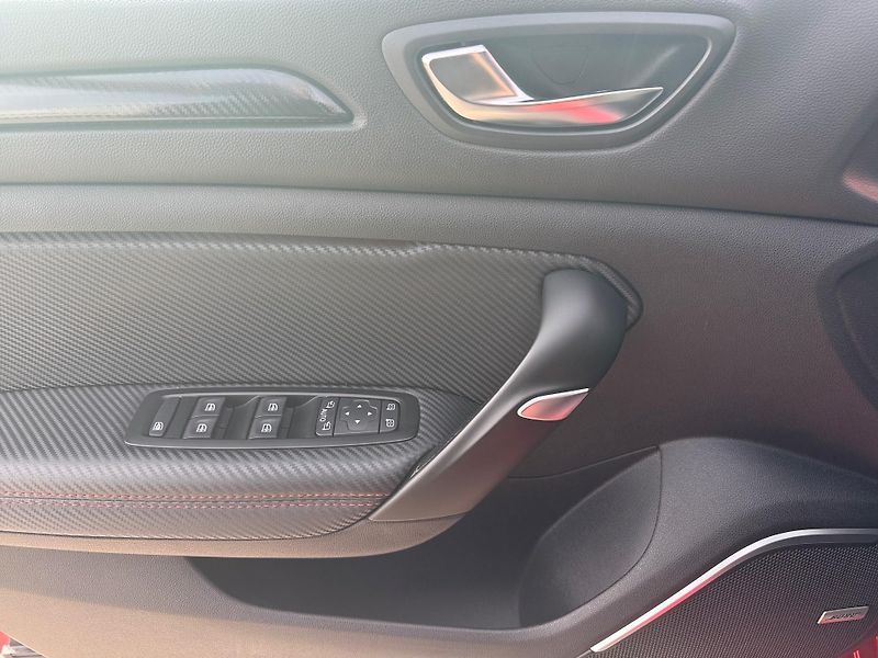 Renault Mégane (2019) 1,8 TCe 221 kW RS Trophy EDC - fotka 16 z 28