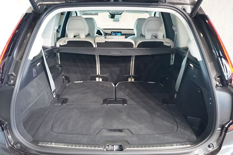Volvo XC90 B5 PLUS Bright, Vzduch, 360° - fotka 13 z 50