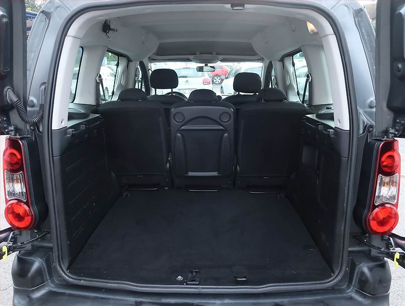 Citroën Berlingo (2018) XTR 1.6 BlueHDi, 5Míst, ČR - fotka 13 z 16