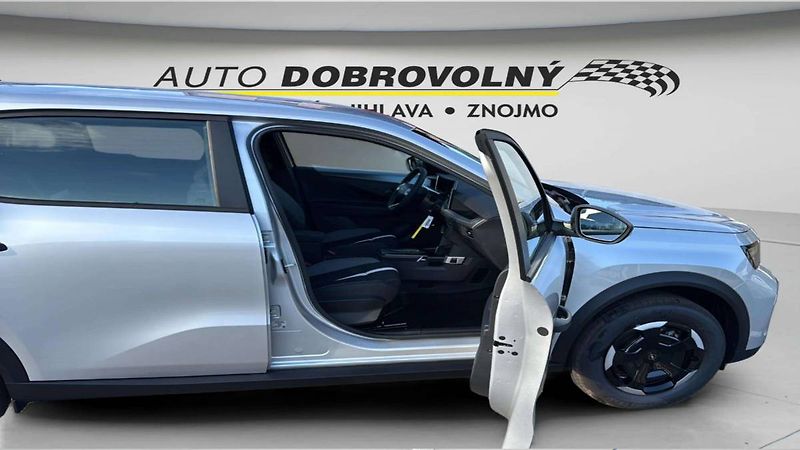 Opel Frontera (2026) Edition Hybrid 1.2 TURBO (81kW - fotka 13 z 24
