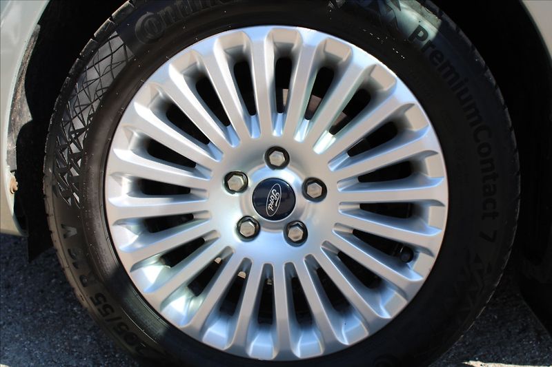 Ford Focus 1,6 i 16V  ČR,1.MAJITEL,SERVIS - fotka 19 z 30