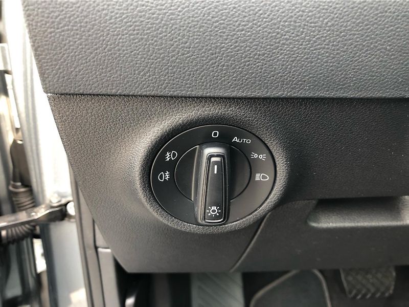Škoda Karoq 2.0 TDi DSG 7st. AMBITION - fotka 16 z 29