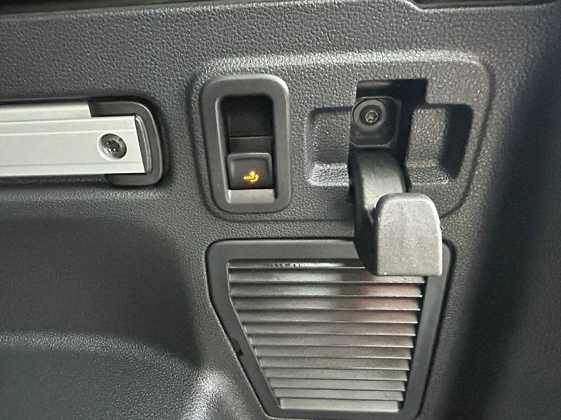 Volkswagen Touran (2022) 1.5 TSI 110kW DSG tažné - fotka 30 z 33