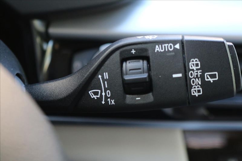 BMW X5 2,0 xDrive25d,ČR, 1. Majitel - fotka 23 z 59