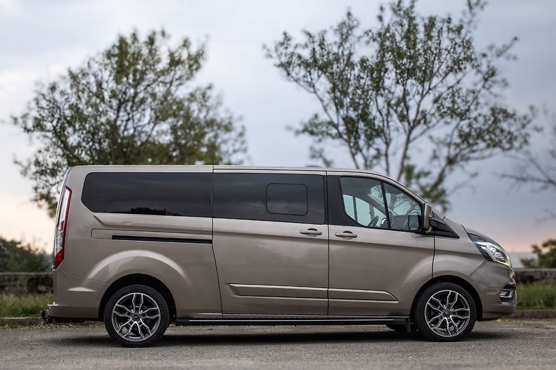 Ford Tourneo Custom - fotka 4 z 24