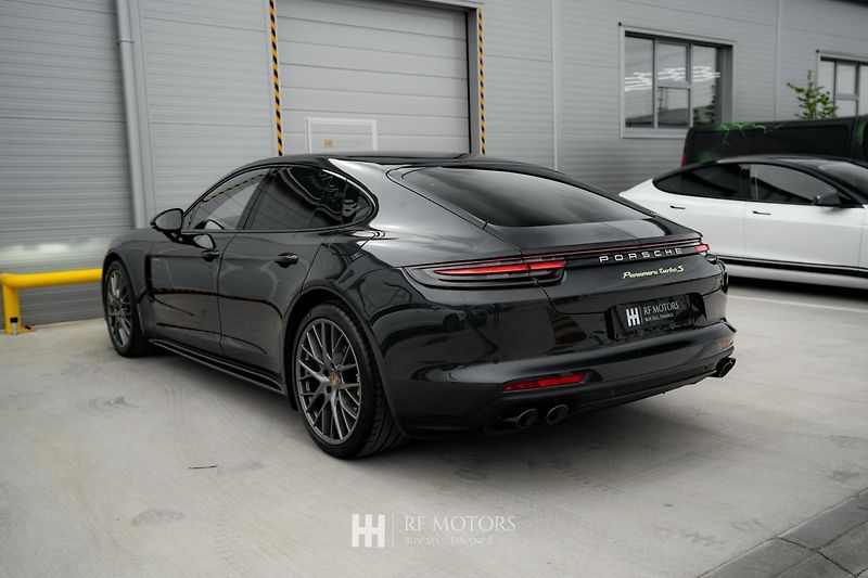 Porsche Panamera (2020) Turbo S E-Hybrid - fotka 9 z 55