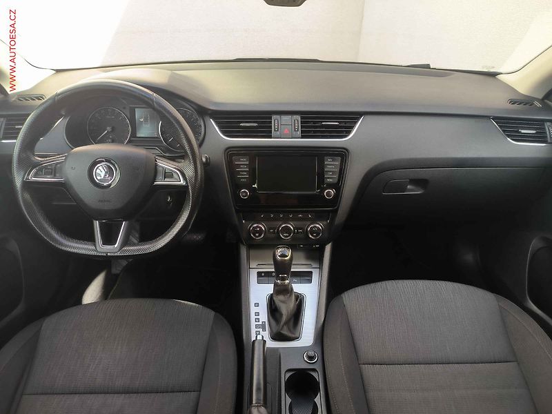 Škoda Octavia (2016) 2.0 TDi, Style, DSG - fotka 8 z 22