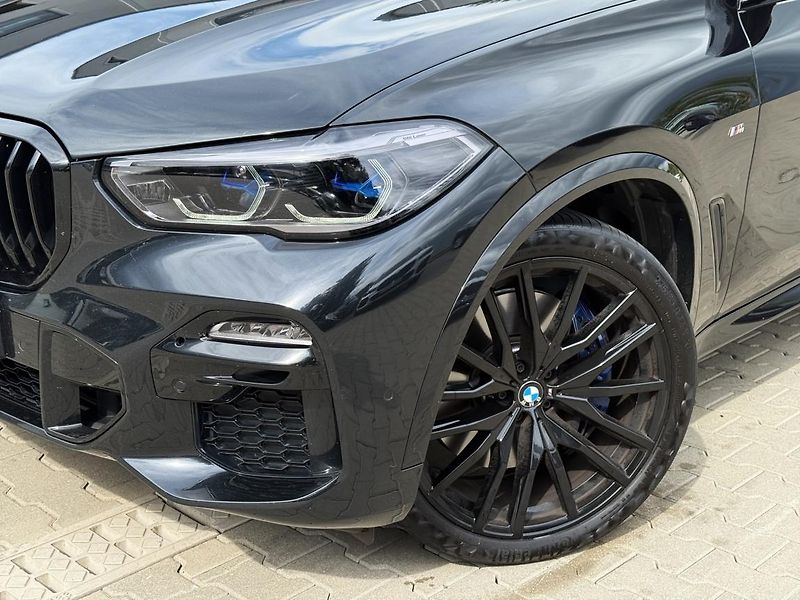 BMW X5 xDrive30d - fotka 16 z 20