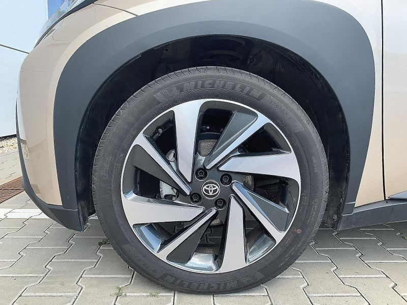 Toyota Aygo X EXECUTIVE SMART 1.0 VVT-i AT - fotka 27 z 28