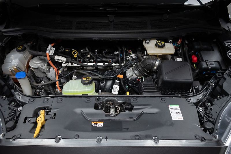 Ford S-MAX 2.5 HYBRID*TAŽNÉ*DPH*ČR 1.MAJ* - fotka 35 z 41