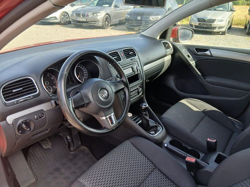Volkswagen Golf 6, 1.4i, 59kw, alu - fotka 27 z 37