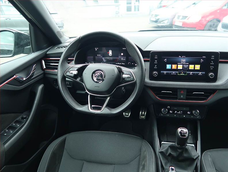 Škoda Kamiq (2024) 1.0 TSI, Drive, FullLed - fotka 7 z 15