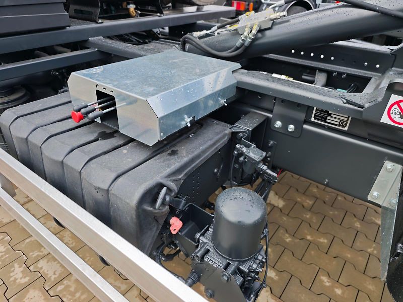 Volvo FL 14 t, nová 8t hákový nosič  - fotka 29 z 32